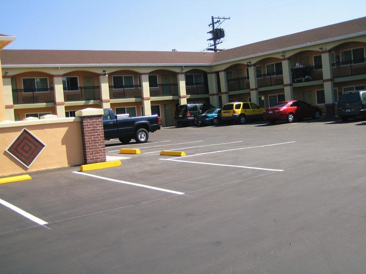 Americas Deluxe Inn- Мэрисвилл Экстерьер фото