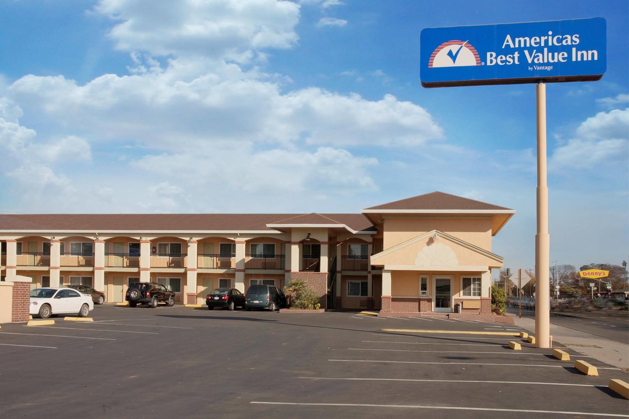Americas Deluxe Inn- Мэрисвилл Экстерьер фото